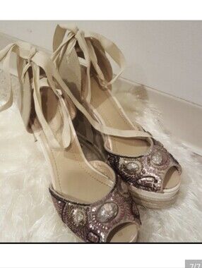 BCBG Generation Wedges